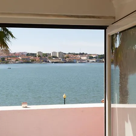 Lejlighed Seixal Bay