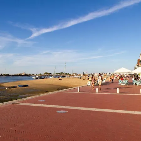 Seixal Bay شقة *